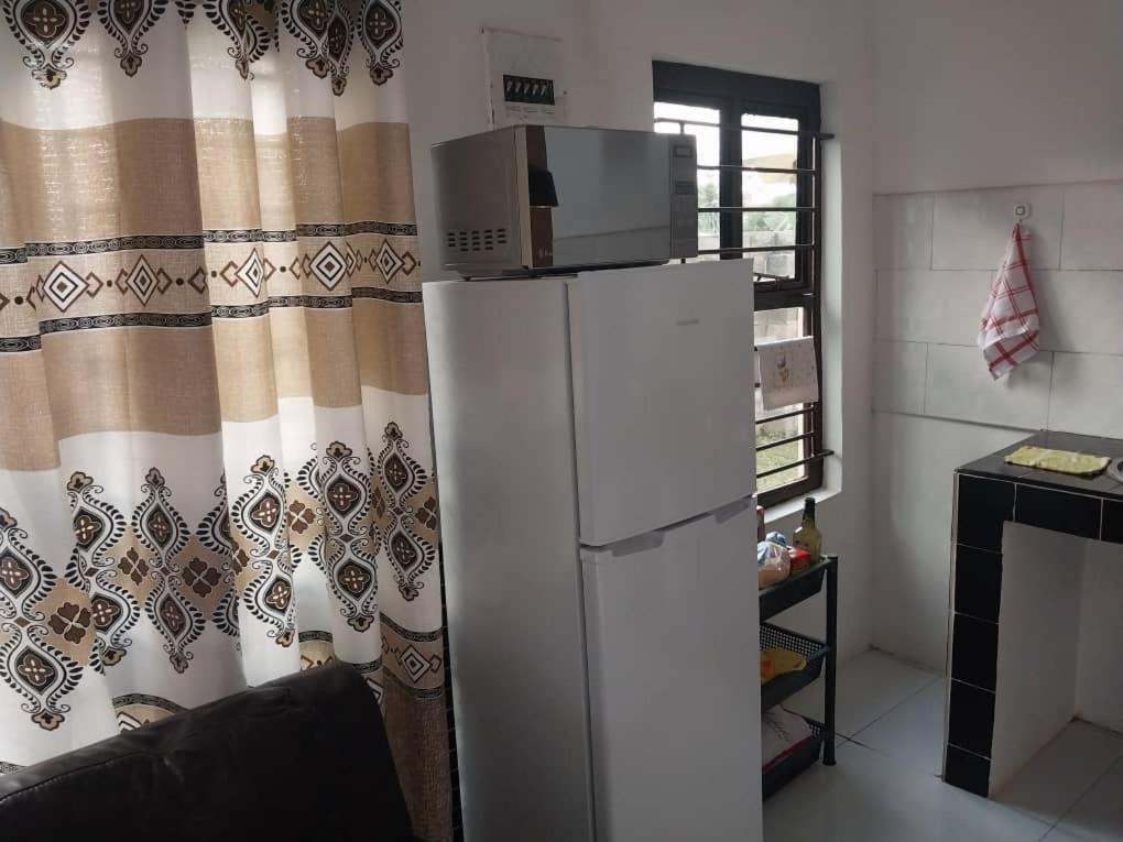 צ'ינגולה Emmrose Apartments מראה חיצוני תמונה