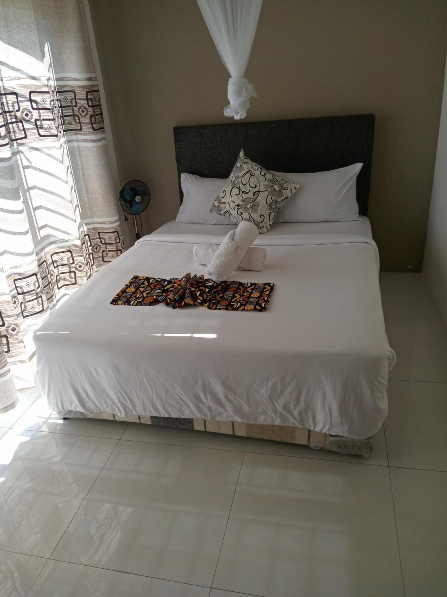 צ'ינגולה Emmrose Apartments מראה חיצוני תמונה